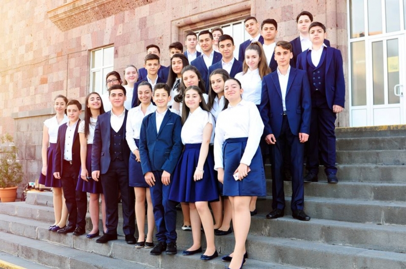Best schools of Armenia – JOHN KIRAKOSYAN School N 20 in Yerevan