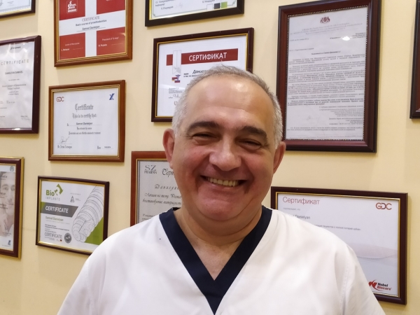 Best dentists of Armenia - Dr. Samvel Danielyan: Stomatologist, Implantologist