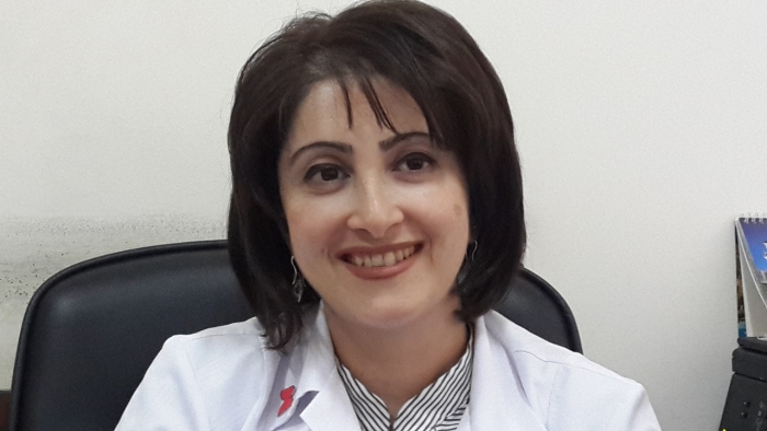 Dr. Yelena Aghajanova
